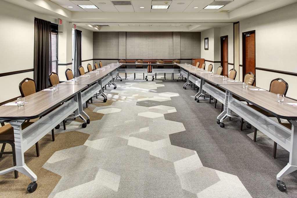 Hyatt Place Detroit/Livonia Konforlar fotoğraf