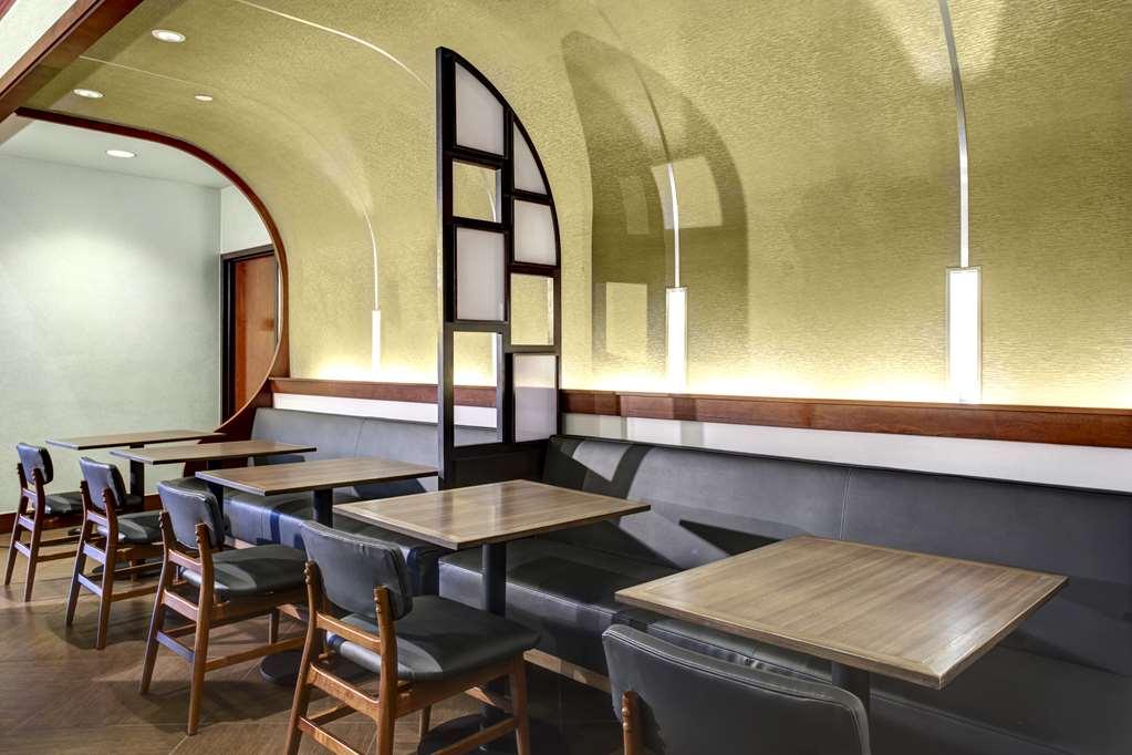 Hyatt Place Detroit/Livonia Restoran fotoğraf